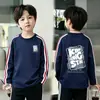 Camiseta de manga longa para meninos primavera e outono, novo modelo 2026, conjunto de outono para meninos grandes, camiseta básica de outono para meninos, top infantil estiloso