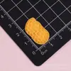 Juguetes de comida de simulación nueces pistachos cacahuetes castañas pegamento de crema DIY accesorios de resina Crocs cadena para teléfono pegatinas