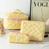 Bolsa de Maquillaje de Algodón Linda y Fresca Transfronteriza para Mujer, Neceser Lindo Estilo Ins, Bolsa de Almacenamiento Portátil de Nicho con Diseño Floral
