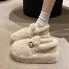 Zapatos de algodón de nuevo estilo, 2026, de suela gruesa, cálidos, sin cordones, peludos, versátiles, que aumentan la altura, modernos y con forro de felpa para el invierno