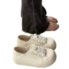 Sapatos Peculiares Estilo Japonês para Dedão Grande Femininos 2026 Novos Slip-Ons de Lona com Solado Grosso Que Fazem os Pés Parecerem Menores, Tênis Versáteis para Primavera, Uso de Duas Formas