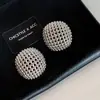 Pendientes de Bola Hueca Tejida de Malla Metálica Estilo Europeo y Americano para Mujer, Elegantes y Modernos, Moda de Lujo Ligero al por Mayor
