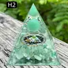 Pirâmide de bola de cristal natural de 8cm Ornamento de mesa de escritório europeu e americano Artesanato de pirâmide de resina para yoga e meditação