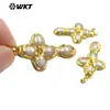 Wt-Jp436 Serie de Alta Venta en Forma de Cruz Colgante con Incrustaciones de Perla de Agua Dulce Chapado en Oro de 18 Quilates Joyería Accesorios de Cobre para DIY