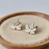 Pendientes de Hoja de Arce de Diseño Retro de Gama Alta para Mujer, Estilo Universitario, Exquisitos y Compactos, Estilo Bosque, Estilo Minimalista, Accesorios de Joyería para Orejas al por Mayor