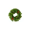 Corona de Navidad de Pino de Norwich Simulada con Agujas Artificiales, Bayas Rojas Pequeñas, Piñas, Colgante para Puerta, Accesorios de Decoración Suave, Color Original Verde
