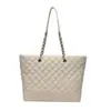 Bolso de Hombro de Gran Capacidad para Mujer, Estilo Nuevo Simple, Moda de Nicho de Gama Alta Acolchado con Cadena Bolso Tote para Viajes al Trabajo