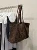 Bolsa de mano de gran capacidad con estampado de leopardo, estilo coreano para principios de otoño, nueva en Instagram, de alta gama, a la moda, para el uso diario, bolso de mano y bolso de hombro