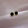 [Acero de titanio de cuerpo completo] Pendientes de viento minimalistas de concha redonda, pendientes de banquete con personalidad y temperamento frío para hombres y mujeres.