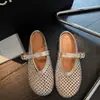 Chinelos Crochê Rede Vazada Uma Linha para Mulheres 2025 Novos Sapatilhas Bico Redondo Sapatos de Ballet Mary Jane Trançado