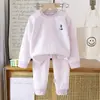 Novos Conjuntos Infantis Outono e Inverno, Roupas e Calças de Outono, Roupas Infantis 100% Algodão, Pijamas Infantis Casuais Fofos, Fornecimento de Fábrica