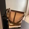Moda Outono e Inverno 2025 Transfronteiriça Bolsa Saco Simples de Grande Capacidade Versátil para o Dia a Dia Bolsa Transversal de Ombro Feminina