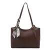Bolsa de Mão com Lenço de Seda de Design Exclusivo Outono 2025 Nova Bolsa Versátil de Ombro/Axila Bolsa Tote Retro para o Dia a Dia