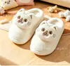 Pantuflas de Algodón Disponibles en Múltiples Colores, Directo del Fabricante, Diseño de Gato de la Suerte, Unisex, Pantuflas Peludas de Otoño e Invierno, Personalización de Pedidos Pequeños, Venta al por Mayor para Exportación