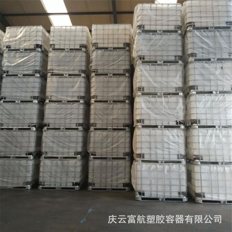 吹塑容器