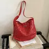 Bolsa de Hombro Cruzada 2026 Nueva Primavera/Verano para Mujer, Diseño de Nicho Simple y Elegante, Bolso de Hombro Debajo del Brazo