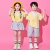 Traje de porrista para el Día del Niño para estudiantes de primaria, conjunto de uniforme de clase para el día del deporte escolar, disfraz de lunares con falda corta para jardín de infantes