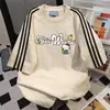 Camiseta de Manga Corta con Estampado de Letras de Diseño Estilo Coreano con Tres Rayas para Mujer 2026 Verano Nuevo Top Casual Estilo Pareja