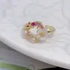 Anel Aberto Quadrado de Zircônia Banhado a Ouro Real Gota d'Água Simples Leve Luxo Alto Padrão Temperamento Moderno Anel para Dedo Indicador Joia de Mão Feminino