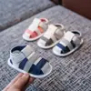 Sapatos para Bebês de 0-1 Ano Sandálias de Verão Solado Macio Sapatos para Crianças Pequenas 3-6-12 Meses Bebês Macho e Fêmea Não Caem Sapatos para Recém-Nascidos