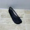 Zapatos de Abuela Planos Estilo Francés de Satén con Punta de Cerdo y Punta Dividida Slip-On para Mujer, Nuevos Zapatos Mary Jane Planos Primavera 2026