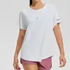 Camiseta Esportiva Solta de Manga Curta de Secagem Rápida para Treino Esportivo ao Ar Livre Profissional com Malha Respirável Top Fitness para Mulheres