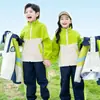 Chaqueta de Uniforme Escolar Primaria Conjunto de Tres Piezas Uniforme de Jardín de Infancia Estilo Deportivo Desmontable Uniforme Escolar Unificado Otoño e Invierno