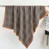 Lenço Grande Quadrado 90cm Preto e Branco Espinha de Peixe Novo Estampado Moda Britânica Lenço de Sarja Xale Protetor Solar Mulheres
