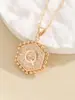 Collar Sencillo de Cadena de Clip Dorado con Colgante de Letra Hexagonal para Mujer, Versátil y Elegante, en Stock para Entrega Rápida, Suministro Transfronterizo