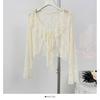 Blusa de verano fina, holgada, corta, con volantes, encaje, mangas acampanadas y escote en V