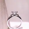 Anillo de Zirconia Imitación Moissanita Ocho Corazones y Ocho Flechas para Mujeres y Hombres Anillo de Boda de Seis Garras Transfronterizo Douyin Kuaishou Celebridad de Internet Transmisión en Vivo Venta al por Mayor