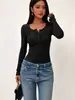 2026 E-commerce Transfronterizo Otoño/Invierno Nuevo Estilo Chica Picante Camiseta de Manga Larga Cuello en U Diseño de Media Botonadura Ajustada Top Favorecedor