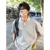 Camiseta de manga corta con cuello en V y remaches Cleanfit para hombre, estilo americano de verano, resistente, hombro normal, algodón mamba empalmado, elegante de media manga