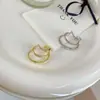Clip de Oreja Elegante Francés de Alta Calidad Microincrustado de Tres Filas de Estrella de Cinco Puntas Estilo Frío Retro de Lujo Ligero Pendientes Versátiles Pendientes