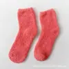 Calcetines Pantufla de Felpa Suave para Mujer Amazon Calcetines para Dormir en Casa Calcetines de Forro Polar Coral Calcetines de Color Caramelo de Media Pantorrilla Transfronterizo