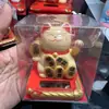 Transfronterizo 2.5 pulgadas Gato de la Fortuna con Mano Saludando Solar Gato Saludando Adorno para Pastel de Horneado Coche Regalo de Año Nuevo