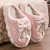 Pantuflas de algodón para parejas, elegantes y engrosadas para abrigar, adecuadas tanto para hombres como para mujeres, pantuflas ligeras para el hogar