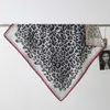 Lenço Quadrado de Veludo Espinha de Peixe Estilo Coreano Design Personalizado Lenço de Seda Impresso em Ambos os Lados Roupa Externa Retrô Lenço Quadrado 90 Xale
