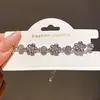 Pulsera de Flor Retro Electrochapada en Oro Real de 18K con Circonita, Moderna y Versátil, Elegante Pulsera con un Toque de Lujo Ligero y de Alta Gama para Mujeres
