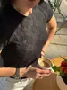 Top de camiseta de manga corta con cuello redondo, encaje hueco, elegante y simple, adelgazante, nuevo estilo de verano 2026, europeo y americano, transfronterizo