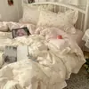 Juego de ropa de cama de cuatro piezas estilo princesa de algodón puro, funda de edredón 100% algodón, ropa de cama con encaje femenino, juego de cama individual para dormitorio de estudiante, juego de tres piezas