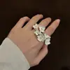 Anel Floral Minimalista para Mulheres, Prata Esterlina, Design de Nicho, Escultura Tridimensional, Elegante e Sofisticado, Anel Aberto Ajustável