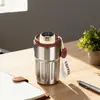 Caneca de Café Personalizada com Display de Temperatura Inteligente, Copo Térmico de Aço Inoxidável 304 com Alça, Copo Portátil de Alta Aparência para Beber Diretamente para Homens e Mulheres