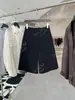 [Recomendación Destacada] Nueva Colección Primavera/Verano 26 de Yuran: Pantalones Cortos de Traje Estructurados de Lana Tencel con Bolsillos Dobles, Aspecto de Papel