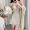 Pijama Francés para Mujer Primavera y Otoño Seda de Hielo de Alta Gama Camisón de Tirantes Conjunto de Dos Piezas Primavera y Verano Hermoso Espalda con Escote en V Camisón con Almohadillas