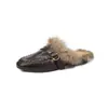 Chinelos de Pelo de Coelho Femininos para Exterior com Biqueira Fechada Meio-Chinelos 2026 Novos Mules Quentes de Pele de Ovelha Sapatos Femininos Preguiçosos de Inverno