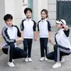 Uniformes escolares de primavera y otoño para escuelas secundarias y preparatorias, uniformes de clase, uniformes de grupo, conjuntos de ropa deportiva de moda para padres e hijos, pedidos al por mayor y personalizados para hombres, mujeres y parejas