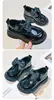 Sapatos de Couro para Meninas 2026 Primavera e Outono Novos Sapatos Infantis Sapatos de Princesa para Menininhas Mocassins de Solado Macio Sapatos Casuais para Bebês Tendência