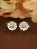 Pendientes de Plata de Ley S925 con Forma de Margarita Amarilla Estéreo Pendientes de Lujo Sencillos y Accesibles Pendientes Dulces de Verano de Alta Gama para Mujer