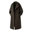 Novo Casaco de Lã Masculino Solto de Comprimento Médio Outono/Inverno 2026, Tamanho Grande Trench Coat Casual Moderno com Capuz para Homens